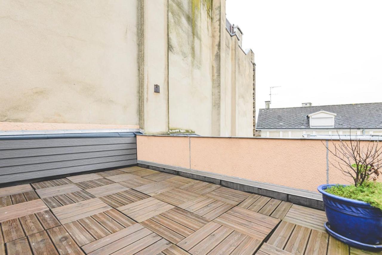 Appartement Lumineux Proche Cathedrale Reims Exterior photo