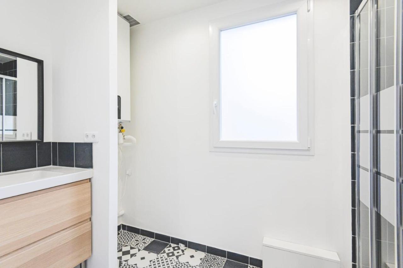 Appartement Lumineux Proche Cathedrale Reims Exterior photo